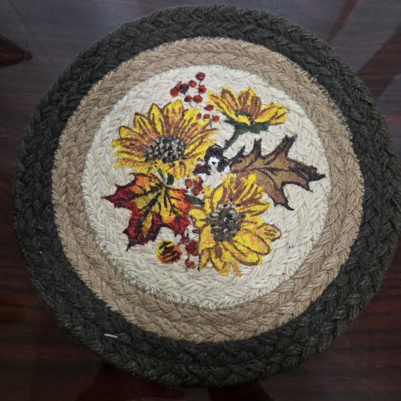 Sunflower Braided Round Hot Pad - Picture 1 of 2